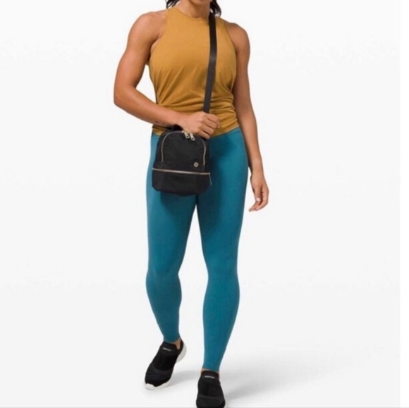 Lululemon city adventure 3L black backpack micro - Picture 3 of 12